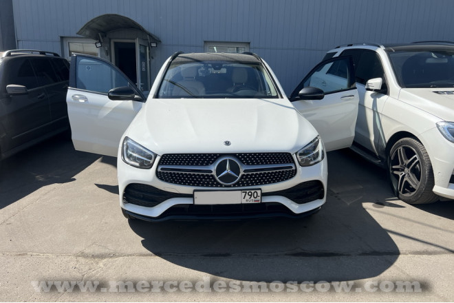Установка цифровой приборной панели Mercedes GLC-Class X253 
